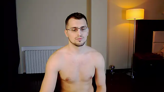 Friend12321 online show from 02.16.25