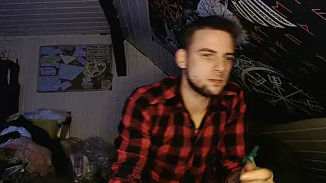 Snapshot of Youngtimer_1997 chatting on 12.21.25 Youngtimer 1997 online show from 12.21.25