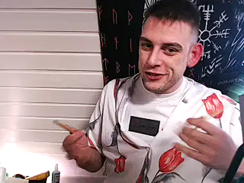 Snapshot of Youngtimer_1997 chatting on 02.20.26 Youngtimer 1997 online show from 02.20.26