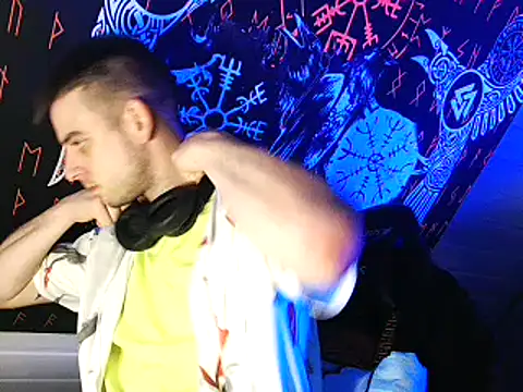 Snapshot of Youngtimer_1997 chatting on 03.07.26 Youngtimer 1997 online show from 03.07.26