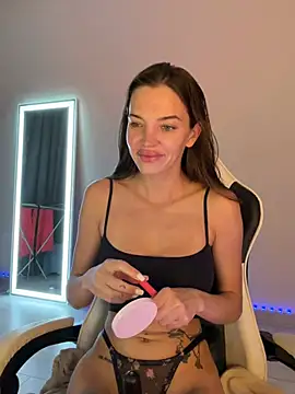 julia fly online show from 05.28.26