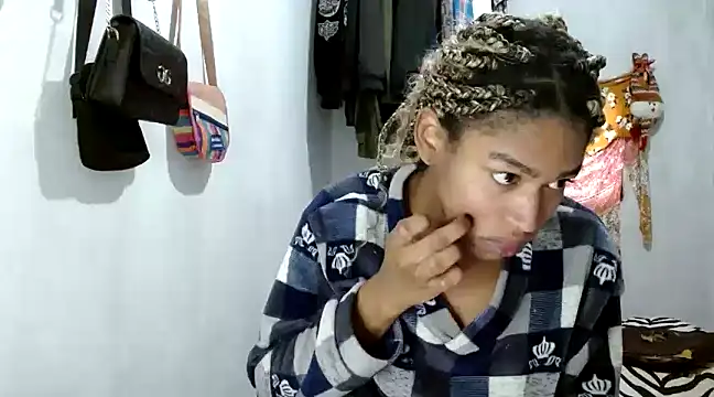 angelamarie1 online show from 02.11.25