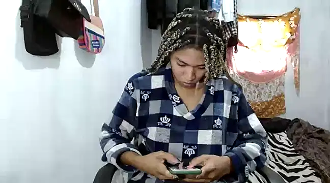 angelamarie1 online show from 02.17.25