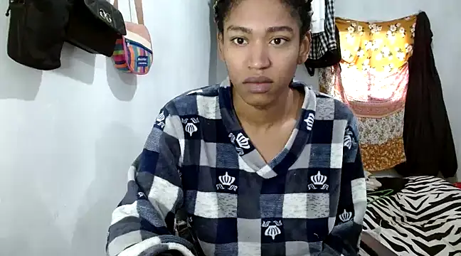 angelamarie1 online show from 02.25.25