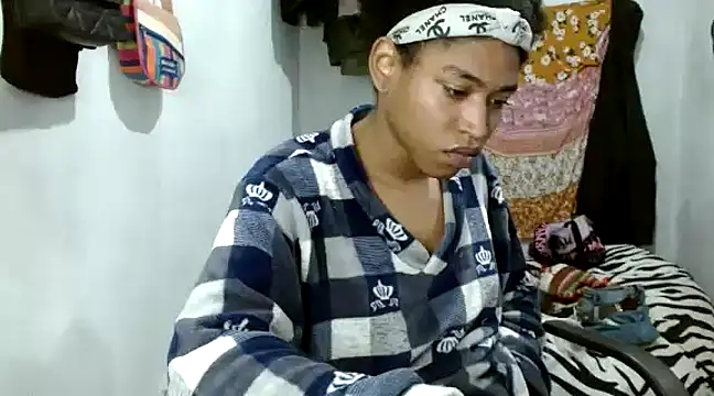 angelamarie1 online show from 03.14.25