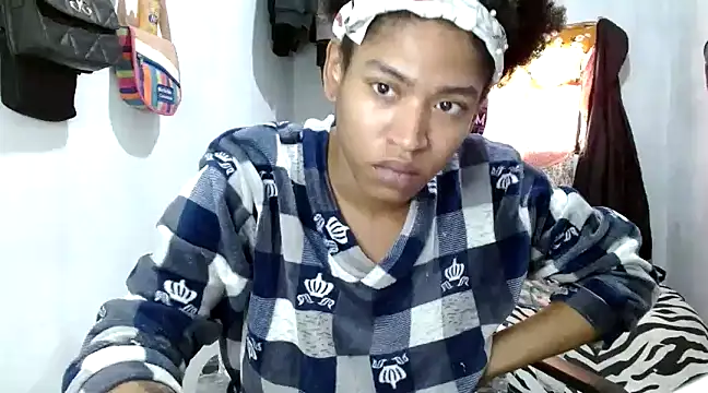 angelamarie1 online show from 03.17.25