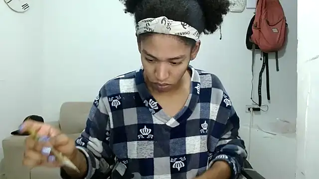 angelamarie1 online show from 11.12.25