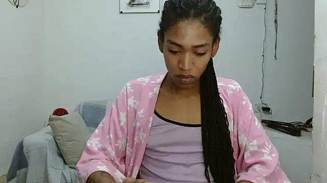 Snapshot of angelamarie1 chatting on 06.27.26 angelamarie1 online show from 06.27.26