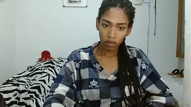 Snapshot of angelamarie1 chatting on 06.29.26 angelamarie1 online show from 06.29.26
