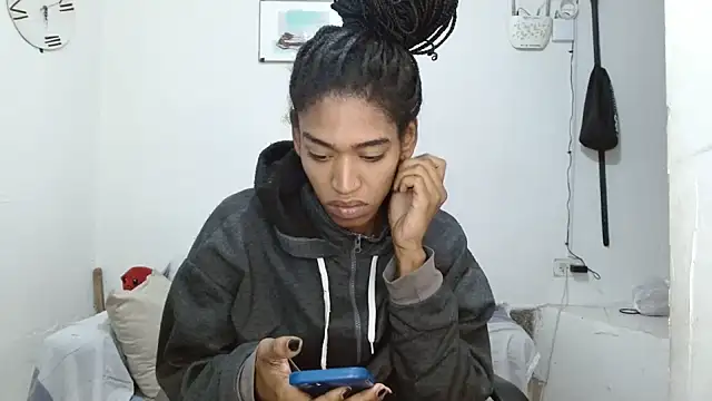 Snapshot of angelamarie1 chatting on 07.16.26 angelamarie1 online show from 07.16.26