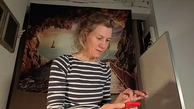 Lola Belgium online show from 06.04.26