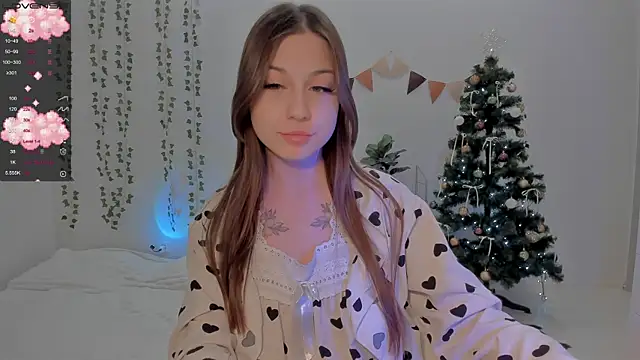 Snapshot of Mary_tiim chatting on 12.30.24 Mary tiim online show from 12.30.24