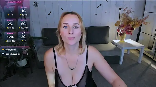 Karinella x online show from 10.26.25