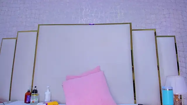 paola rodriguez online show from 10.23.25