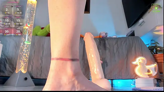 miaa-lee online show from 11.21.25