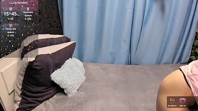 MelaniGrand online show from 11.28.25