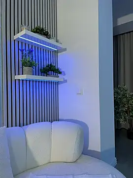 KirstieVegas online show from 02.20.26