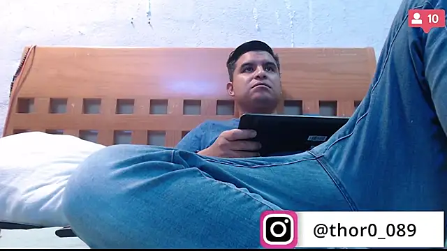 Snapshot of thor000089 chatting on 01.20.25 thor000089 online show from 01.20.25