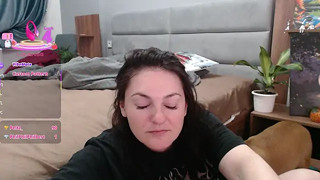 Stacy Davice online show from 03.03.25