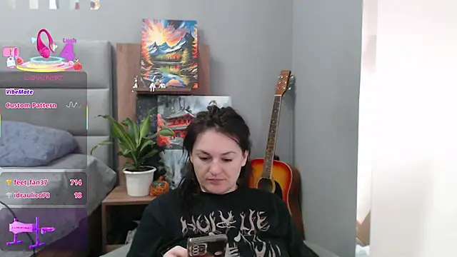 Stacy Davice online show from 03.20.25