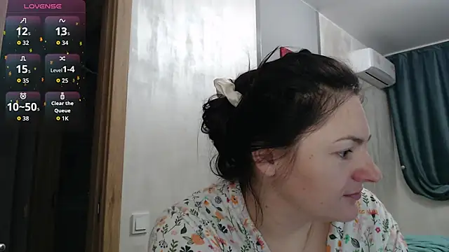 Stacy Davice online show from 11.09.25