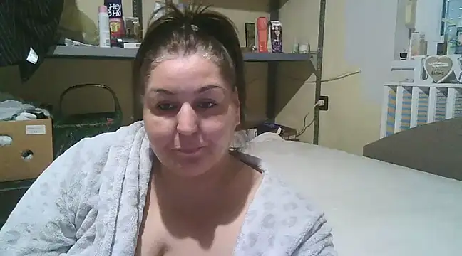 Snapshot of Mileva88 chatting on 01.06.25 Mileva88 online show from 01.06.25