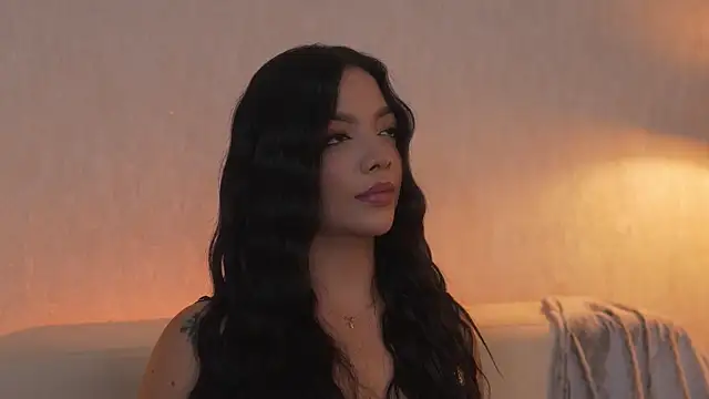 sarah hiill online show from 03.11.26