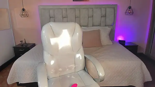 Stefhanyblow online show from 09.13.25