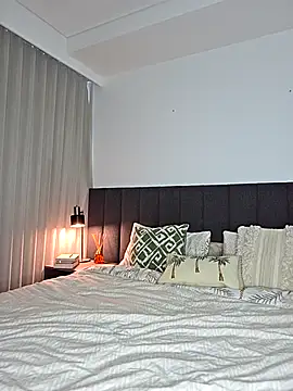 Snapshot of SashaJade_ chatting on 02.18.26 SashaJade online show from 02.18.26