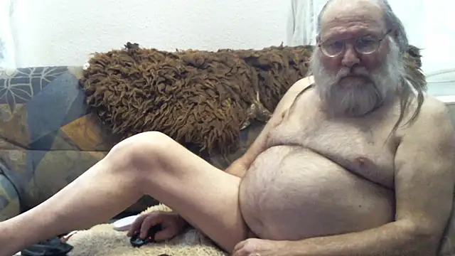 Snapshot of SexySantaC chatting on 01.02.25 SexySantaC online show from 01.02.25