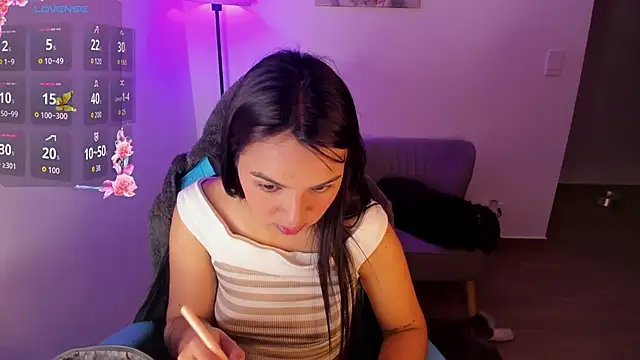 Miss Nicole online show from 05.24.26