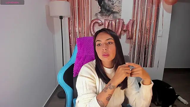 Miss Nicole online show from 06.08.26