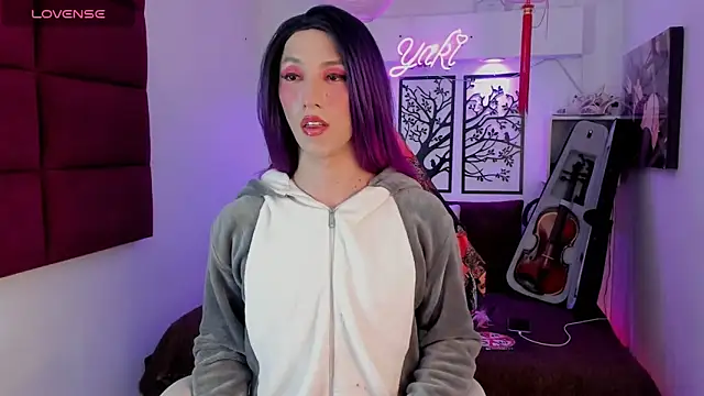 Snapshot of Yaki_Tai chatting on 03.15.25 Yaki Tai online show from 03.15.25