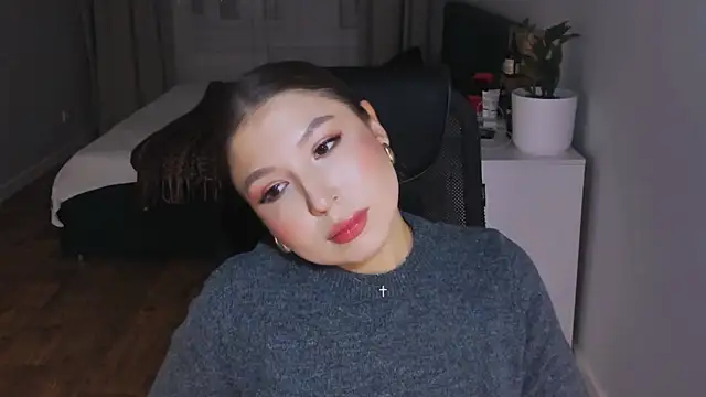 Snapshot of Eva_Chris chatting on 09.26.25 Eva Chris online show from 09.26.25