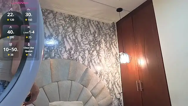  emma miller  online show from 02.18.26