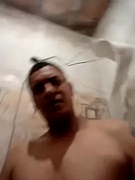 Snapshot of 121fff chatting on 10.25.25 121fff online show from 10.25.25