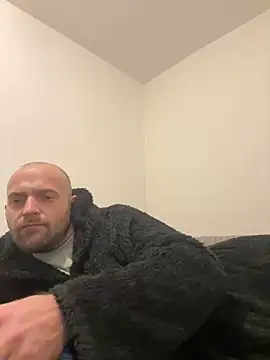 Snapshot of bigguy101 chatting on 12.27.24 bigguy101 online show from 12.27.24