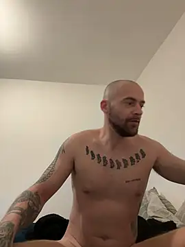 Snapshot of bigguy101 chatting on 01.02.25 bigguy101 online show from 01.02.25