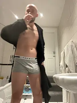 Snapshot of bigguy101 chatting on 01.02.25 bigguy101 online show from 01.02.25