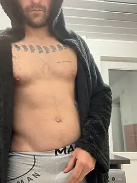 Snapshot of bigguy101 chatting on 02.07.25 bigguy101 online show from 02.07.25