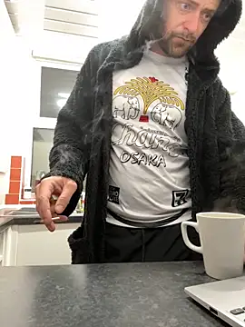 Snapshot of bigguy101 chatting on 02.11.25 bigguy101 online show from 02.11.25