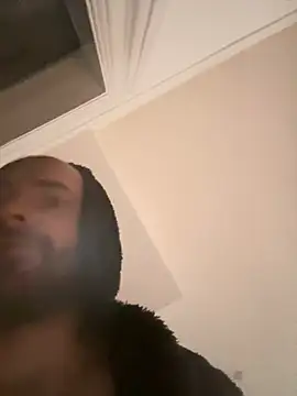 Snapshot of bigguy101 chatting on 02.16.25 bigguy101 online show from 02.16.25