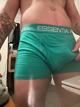 Snapshot of bigguy101 chatting on 03.10.25 bigguy101 online show from 03.10.25