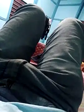 Longlund9 online show from 12.19.25