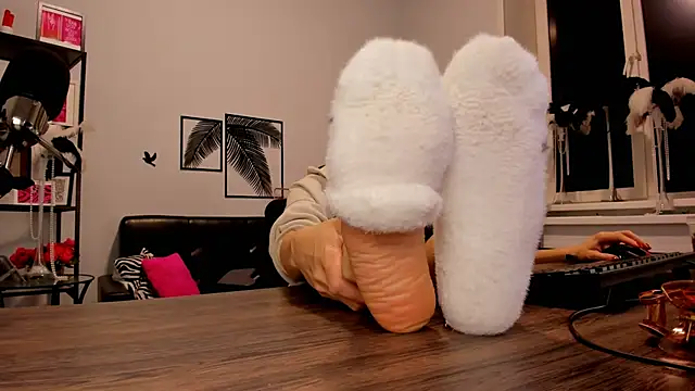 MistyBarnes online show from 12.05.24