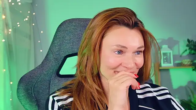 Snapshot of MistyBarnes chatting on 02.23.26 MistyBarnes online show from 02.23.26