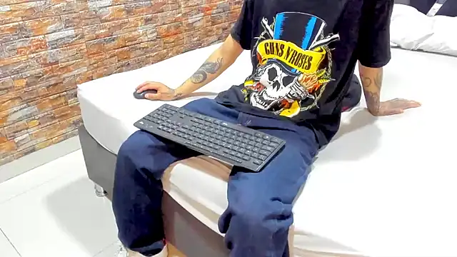 AcidMilo online show from 12.06.24