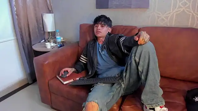 AcidMilo online show from 12.07.24