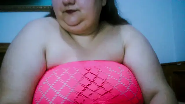 Snapshot of nicholle chatting on 01.06.26 nicholle online show from 01.06.26