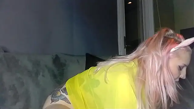 Snapshot of kittyazora chatting on 12.29.24 kittyazora online show from 12.29.24